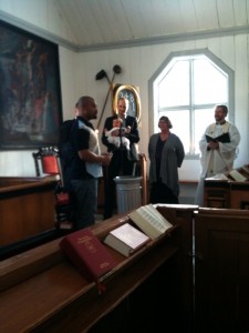 Stolt farbror och nu även gudfar läste en fin dikt för sitt gudbarn i kyrkan:)